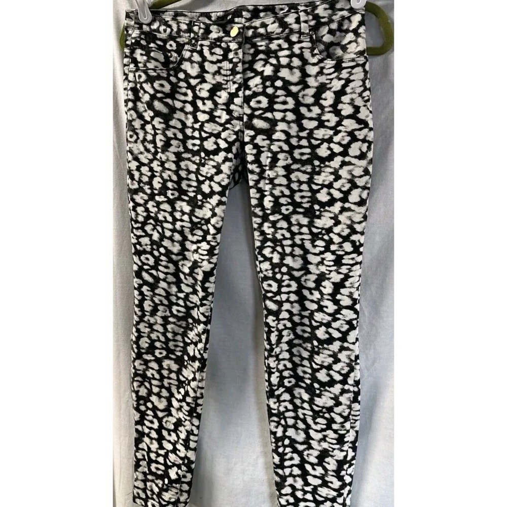 H&M Black and White Printed Cropped Pants